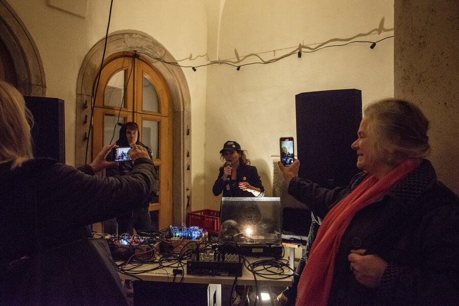 vernisáž_Monika Fryčová